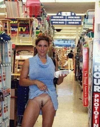 Naked Women Of Walmart