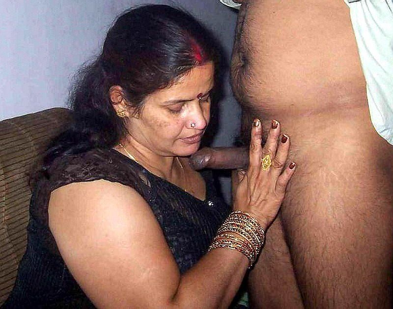 Nude indian aunty blowjob