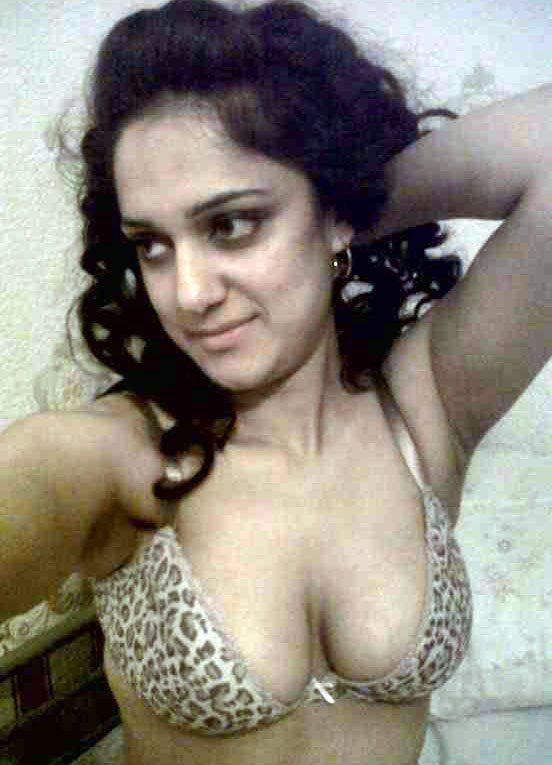 best of Women Nude sucking pakitani