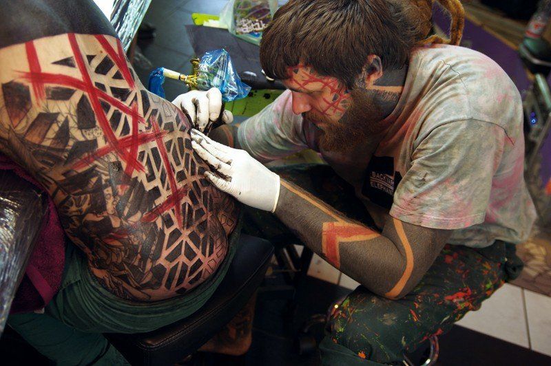 Mike the freak tattoo artist