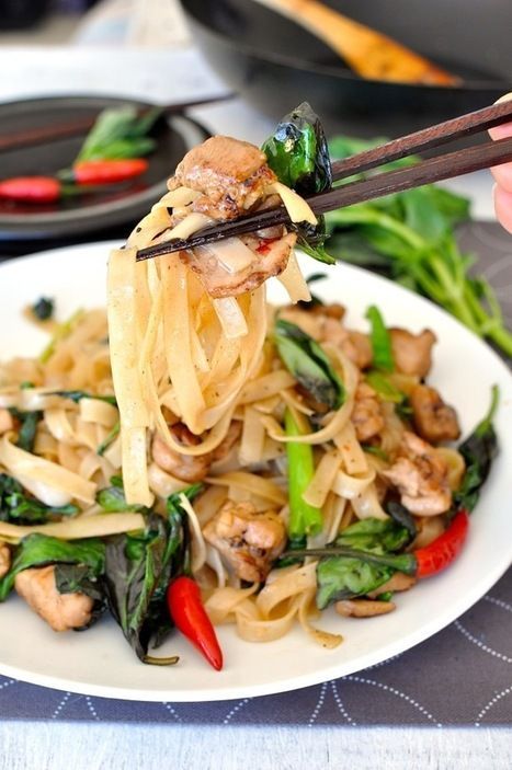 Asian noodle scoop