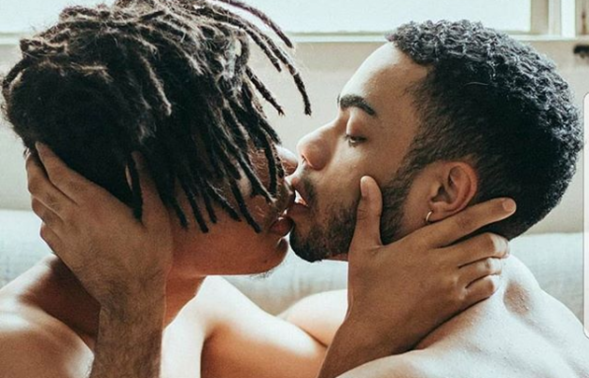 Wild K. reccomend Gay men making out