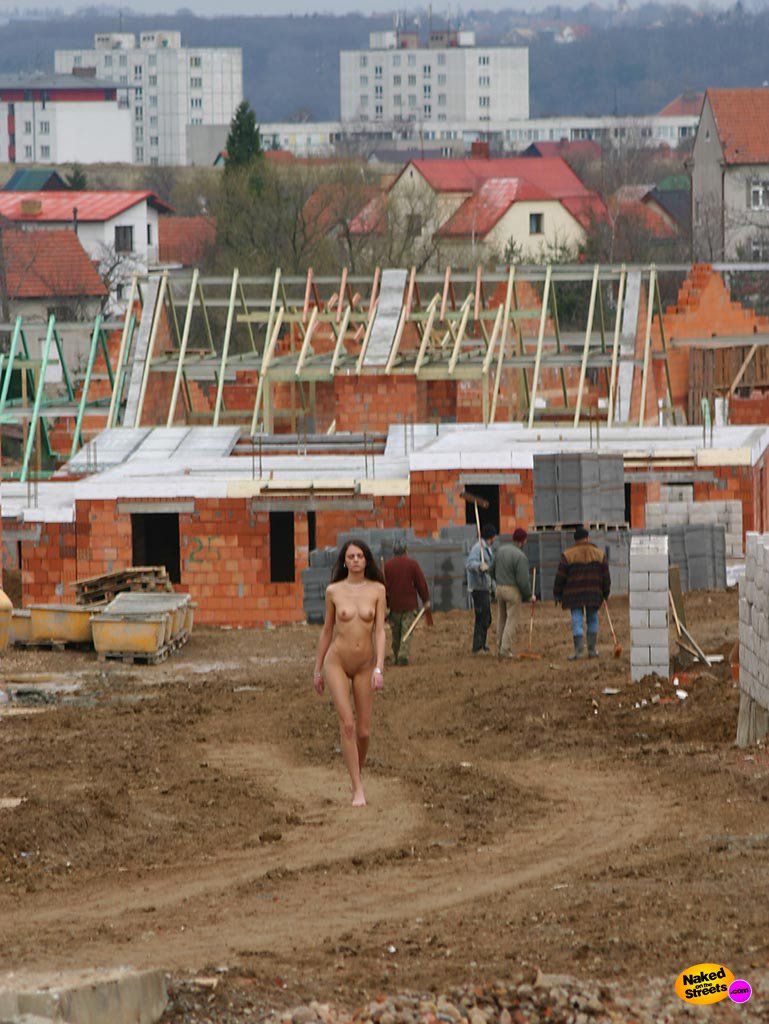 Taz reccomend Nude Girl On Construction Site
