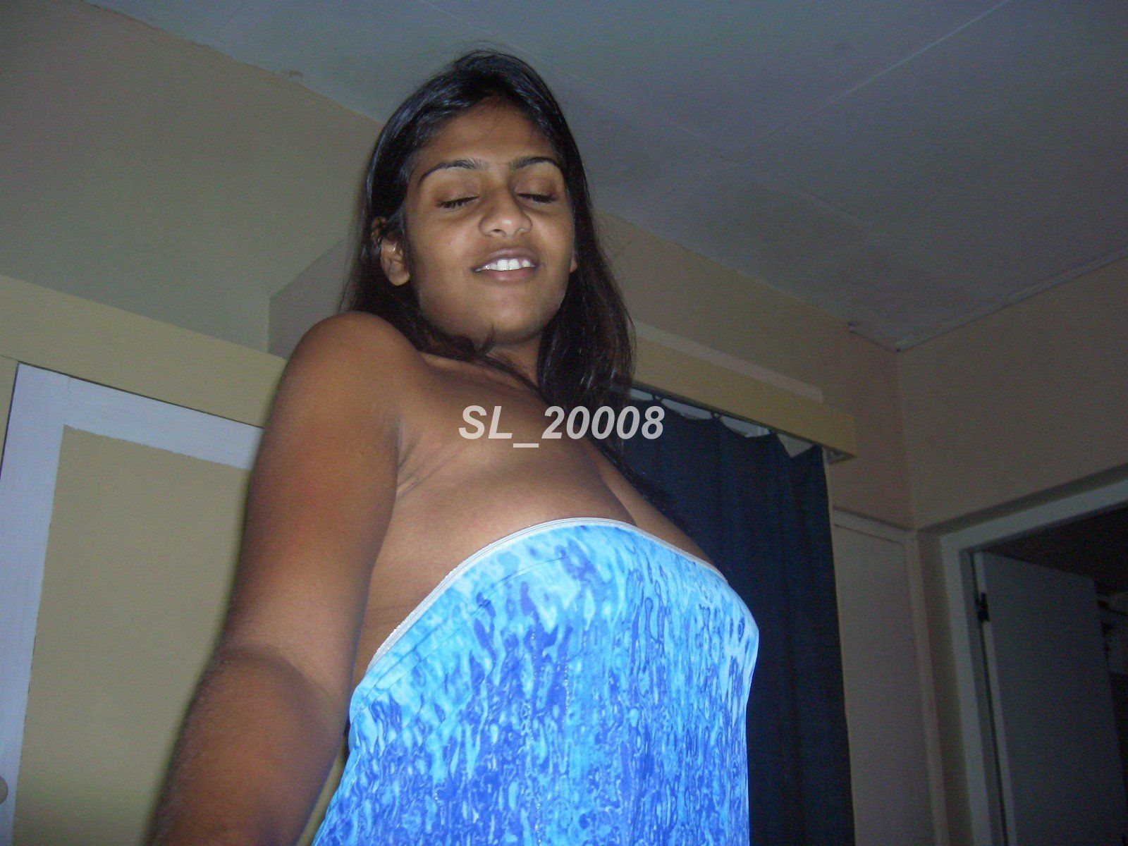 Sri Lanka Redhead Girl Nude