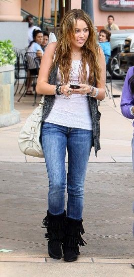 TD reccomend Sexy miley cyrus in jeans
