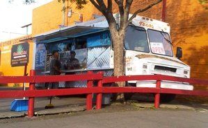 Oakland as food trucks