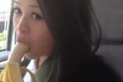 The S. reccomend Asian girls sucking banana