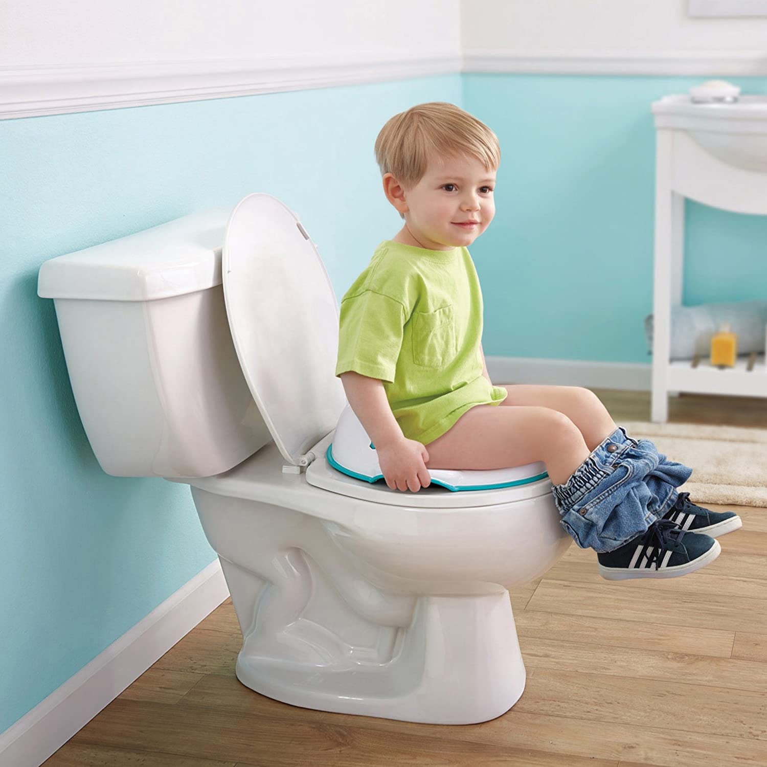 Bathroom helped peeing potty toilet weeing