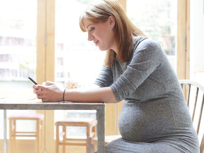 Pregnancy fetish chat room