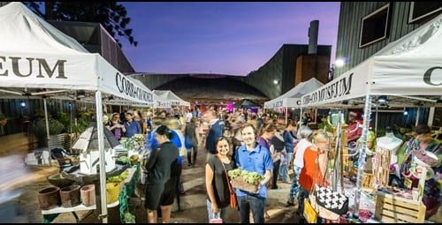 Tailgate reccomend Things to do in toowoomba at night